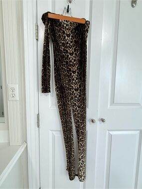 One-Shoulder Leopard Print Dress in Brown - Women's Statement Dress🔥🔥